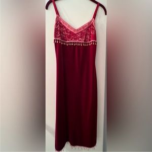 Betsey Johnson vintage 90s burgundy velvet dress. Size S
